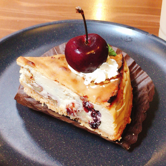 濃厚なヴィーガンチーズケーキにびっくり!