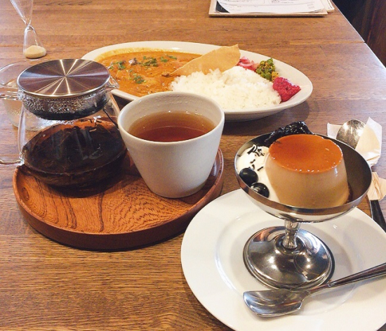 小田原で心をこめて作った極上の和紅茶を